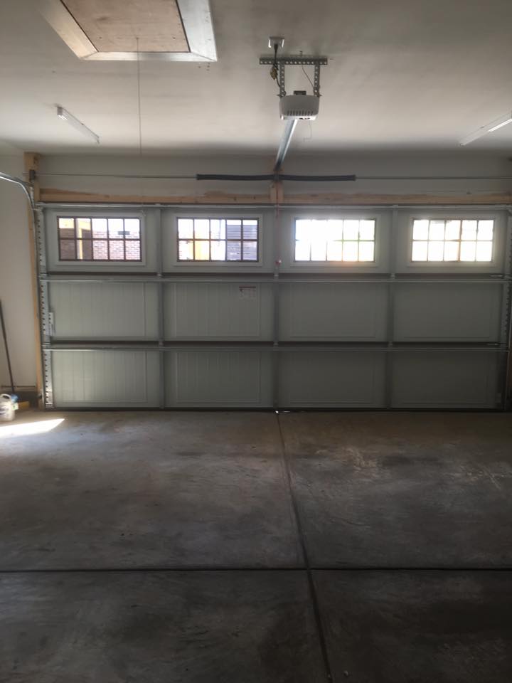 Single Door Garage with Windows